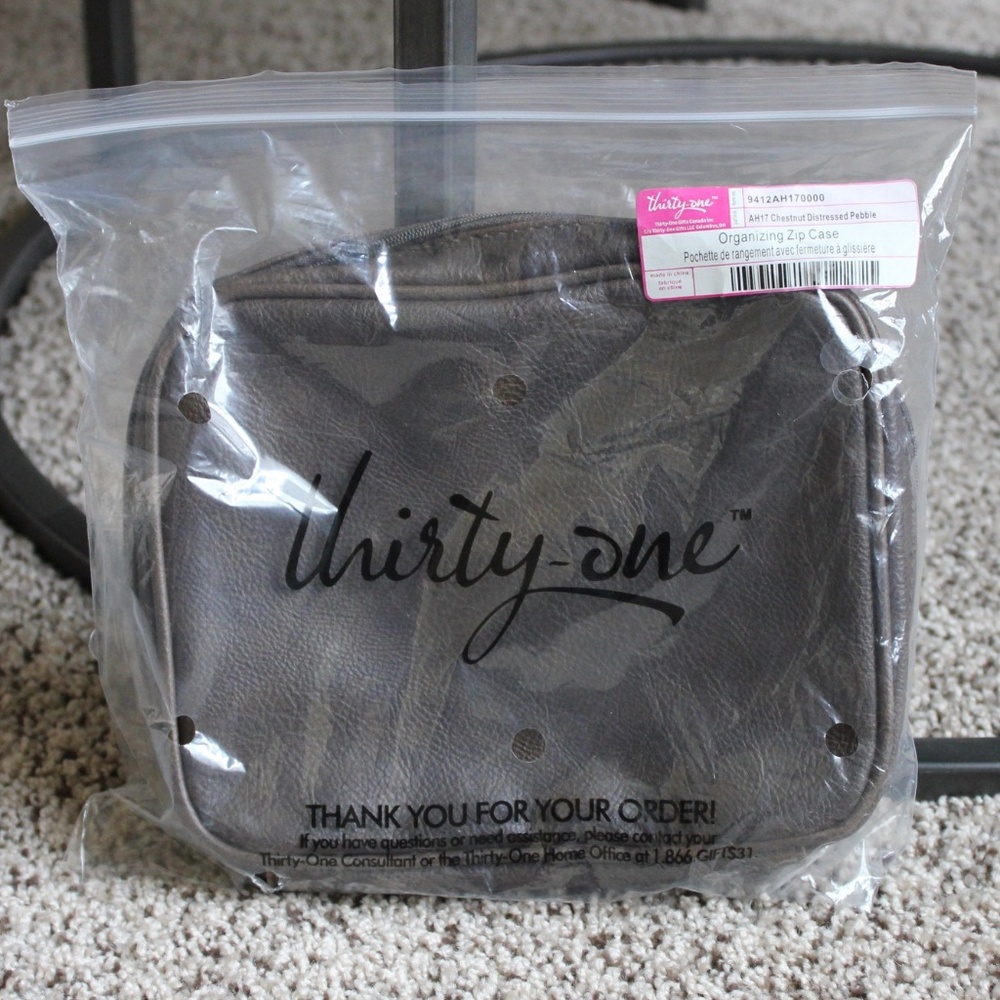 Thirty-One Organizing Zip Case